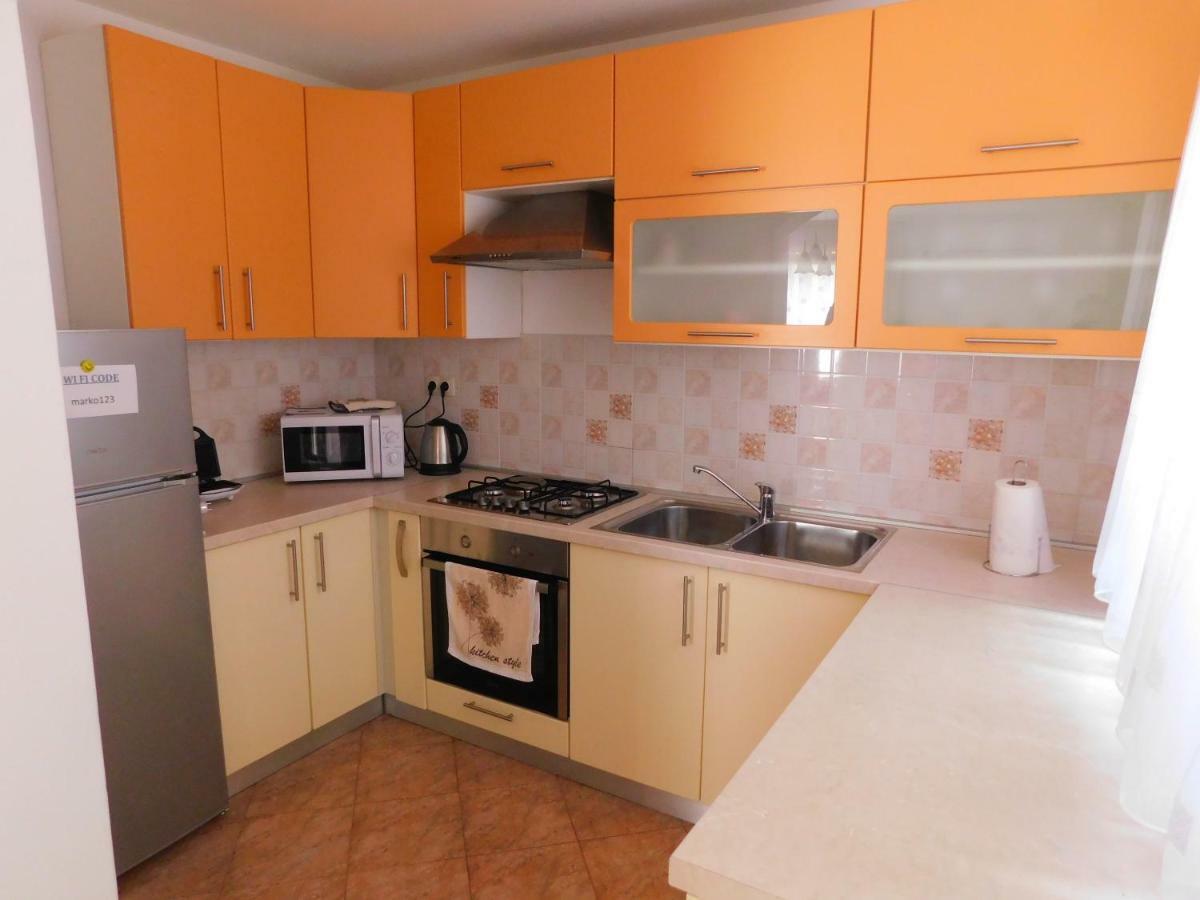Apartment Petrovic Szluin Kültér fotó